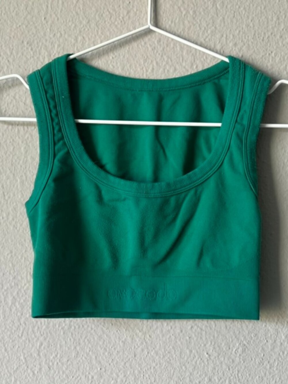 AVOCADO LA Emerald Green Seamless Ribbed Crop Sports Bra Top Made in LA